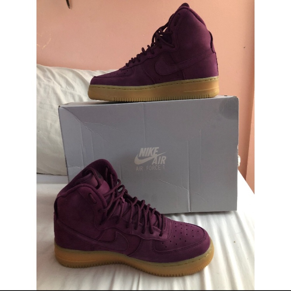 Nike Air Force 1 High Bordeaux w/ Gum Sole